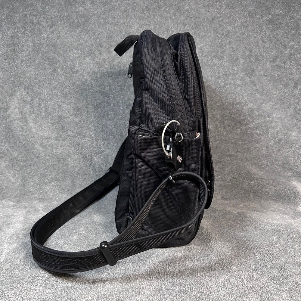 Pacsafe Messenger Bag Black Anti-Theft Crossbody Travel Shoulder Bag - Picture 3 of 16
